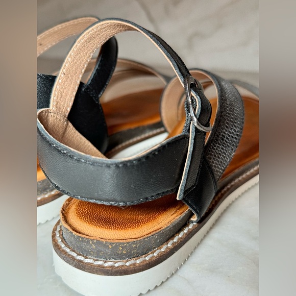 Diba True Fiesta Time Sandals NEW Size 8.5 - Picture 5 of 16
